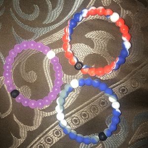 Authentic lokai Bracelets size small!!